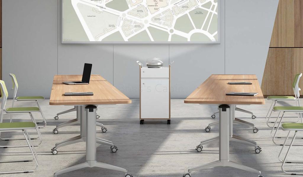 ‘Trans’ 5 Feet Training Table With Castors