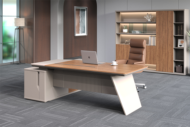 Mid Size Desks (6-8 Feet Width)